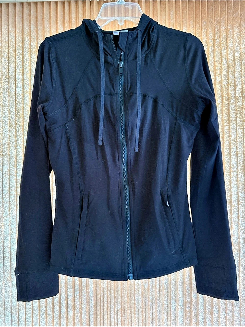 Essential Bodywear FIT Defined Hooded Yoga Jacket Black Medium